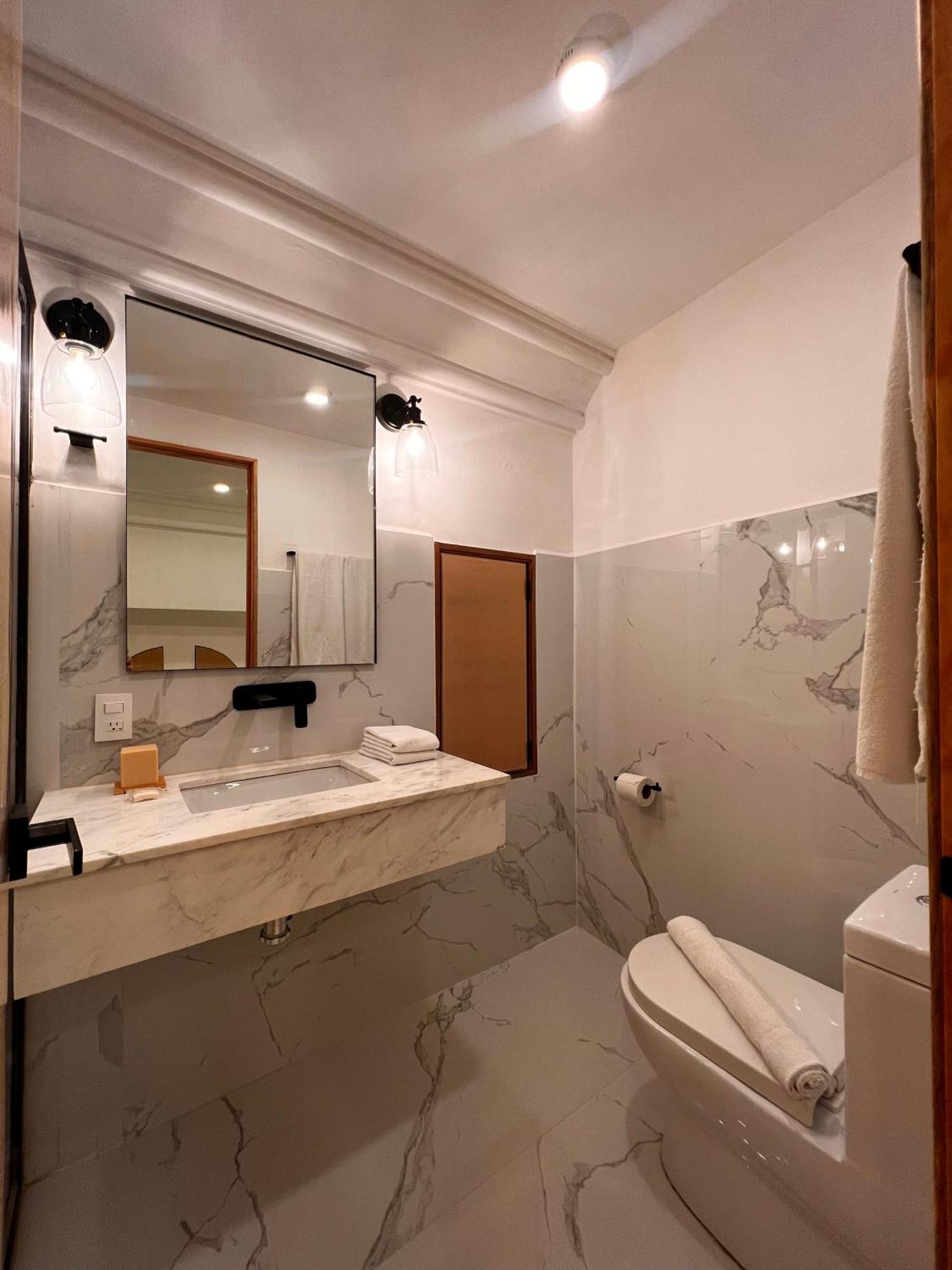 גואדלחארה Hotel Atia מראה חיצוני תמונה
